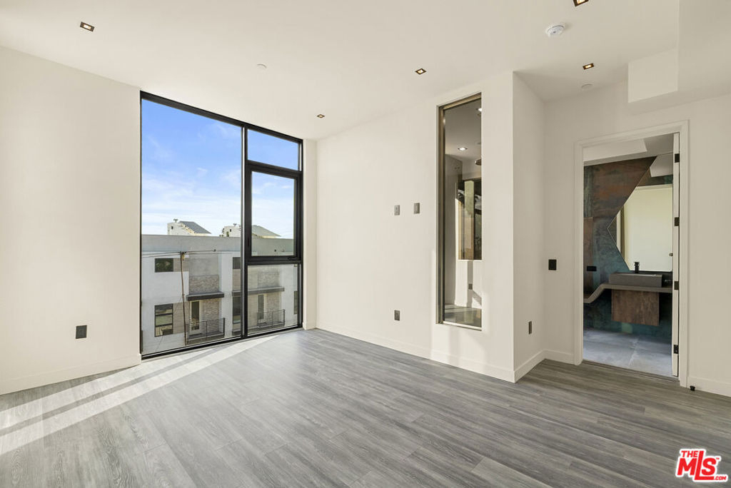 1021 N Ogden Drive - Photo 13