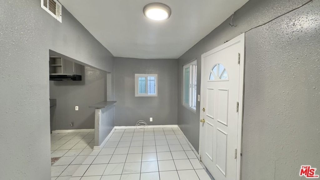 4052 W 103rd Street - Photo 3
