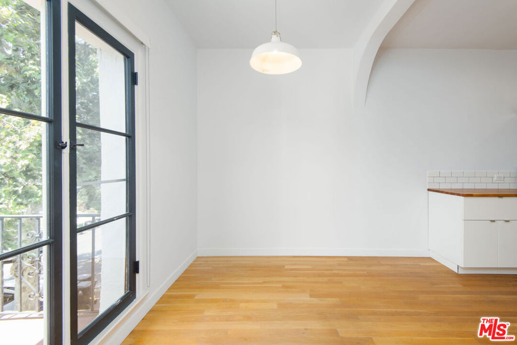 900 S Orange Grove Avenue - Photo 10