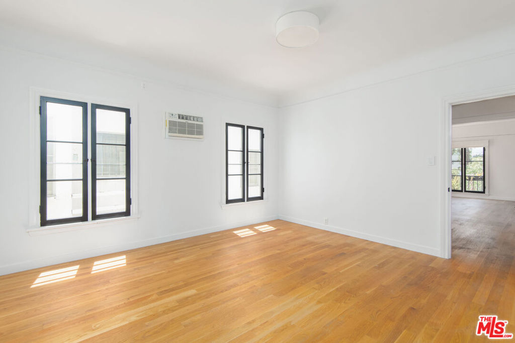 900 S Orange Grove Avenue - Photo 12