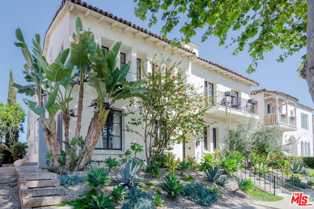 900 S Orange Grove Avenue - Photo 19