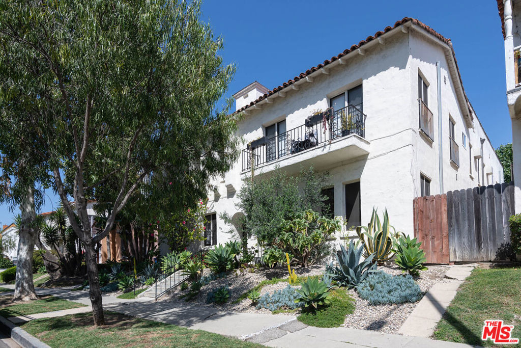 900 S Orange Grove Avenue - Photo 18