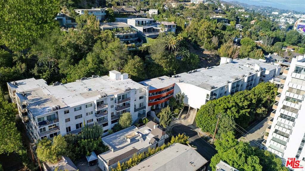 1230 Horn Avenue - Photo 3
