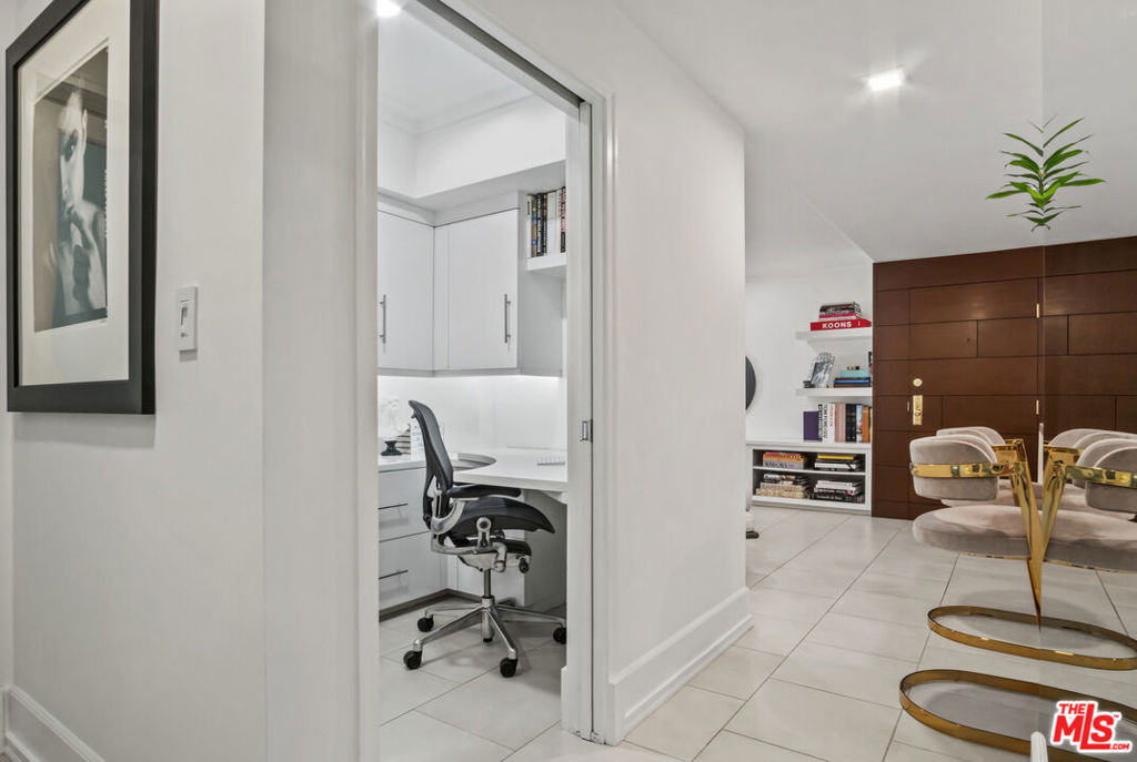 1230 Horn Avenue - Photo 1