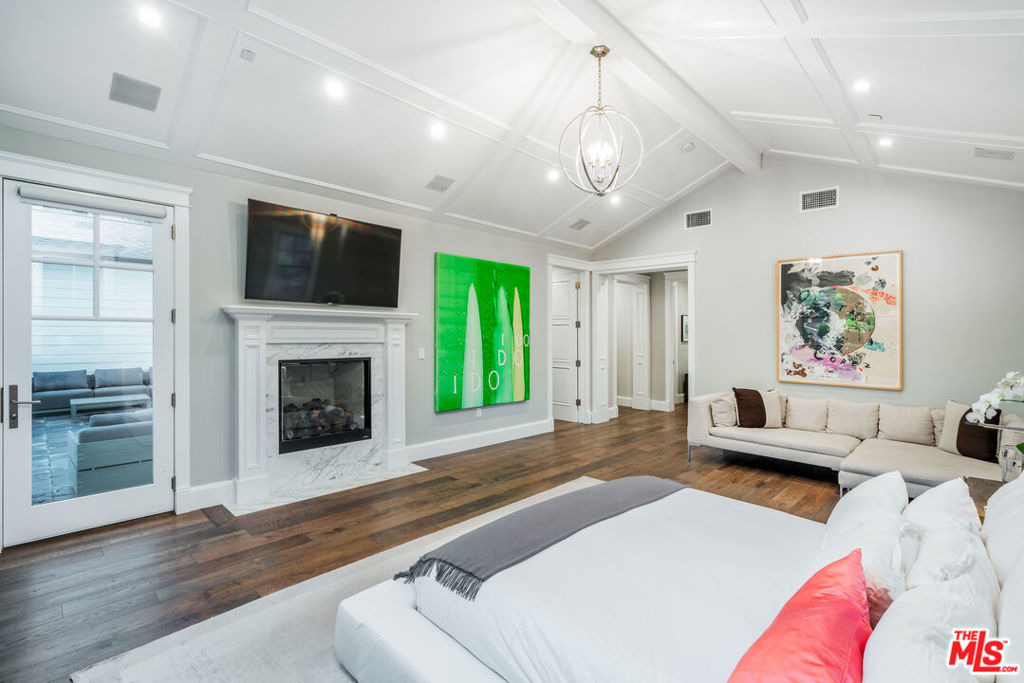 4800 Zelzah Avenue - Photo 34