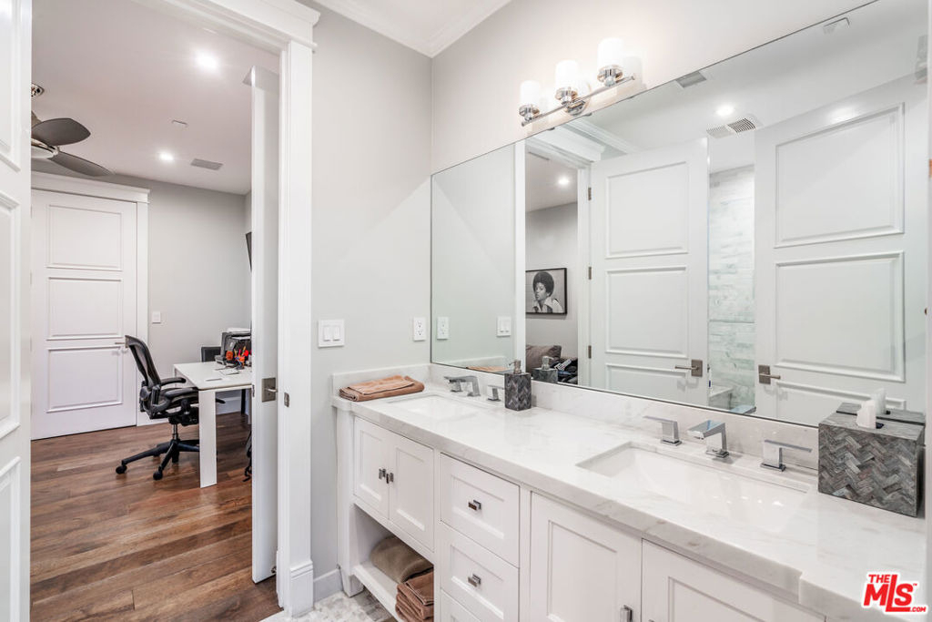 4800 Zelzah Avenue - Photo 40