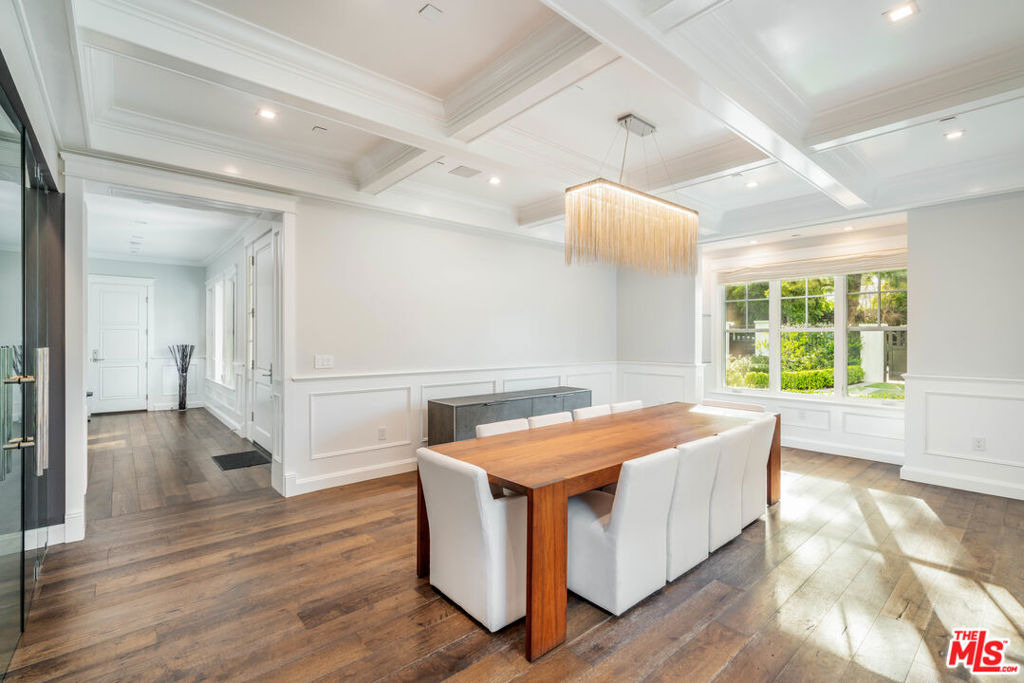 4800 Zelzah Avenue - Photo 4
