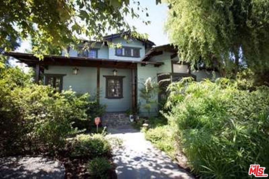 1513 Walgrove Avenue - Photo 1