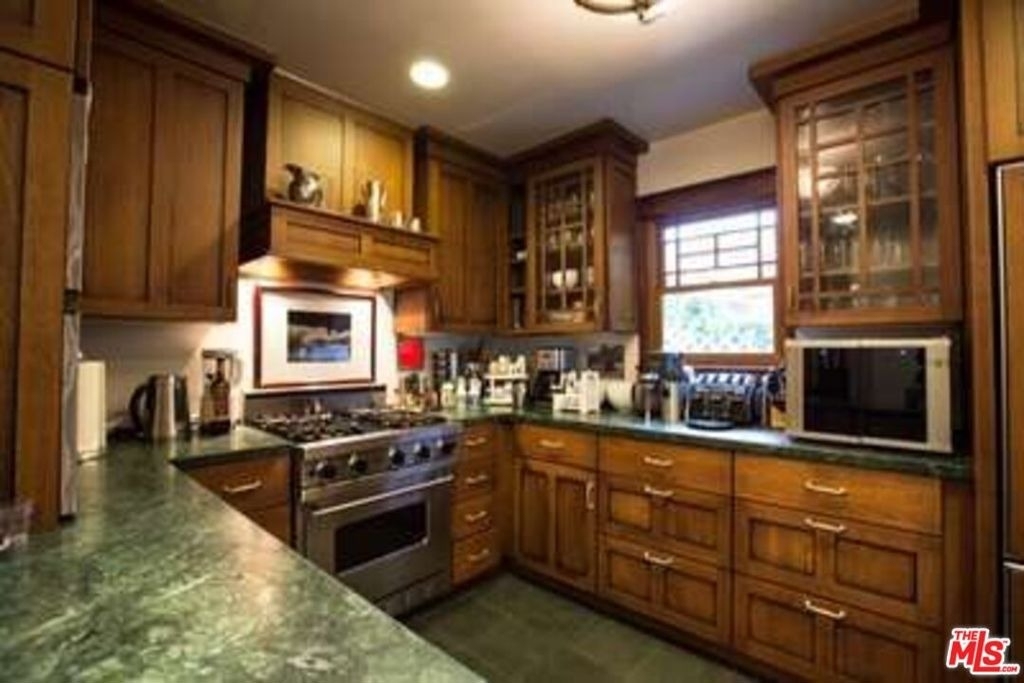 1513 Walgrove Avenue - Photo 11