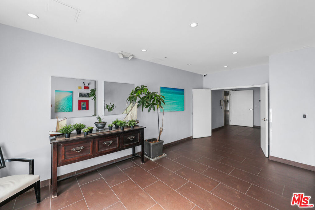 7133 Hawthorn Avenue - Photo 35