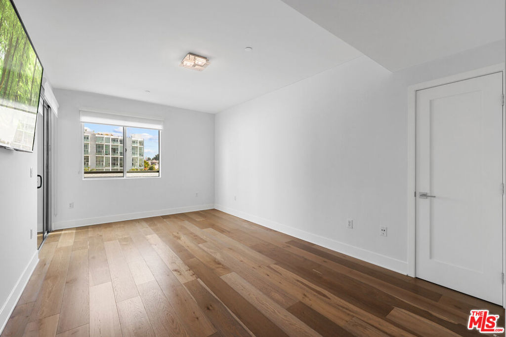 7133 Hawthorn Avenue - Photo 12