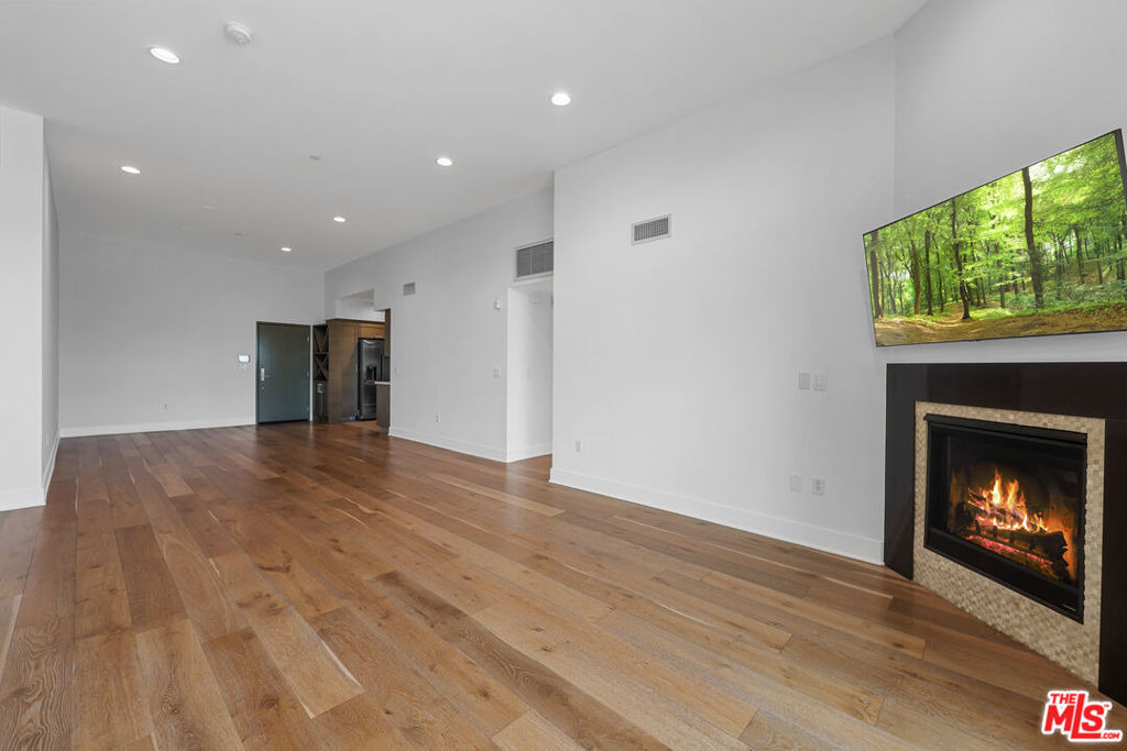 7133 Hawthorn Avenue - Photo 1