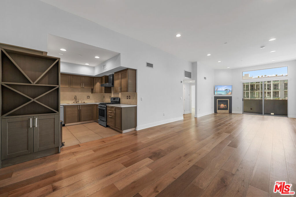 7133 Hawthorn Avenue - Photo 5