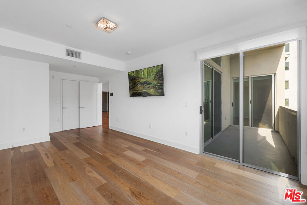 7133 Hawthorn Avenue - Photo 13