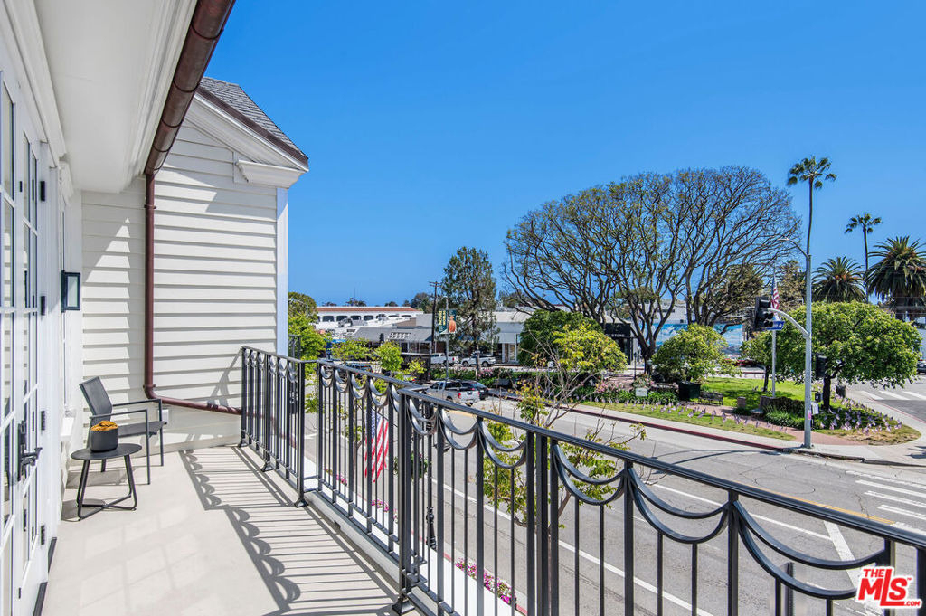 15225 Palisades Village Lane - Photo 9