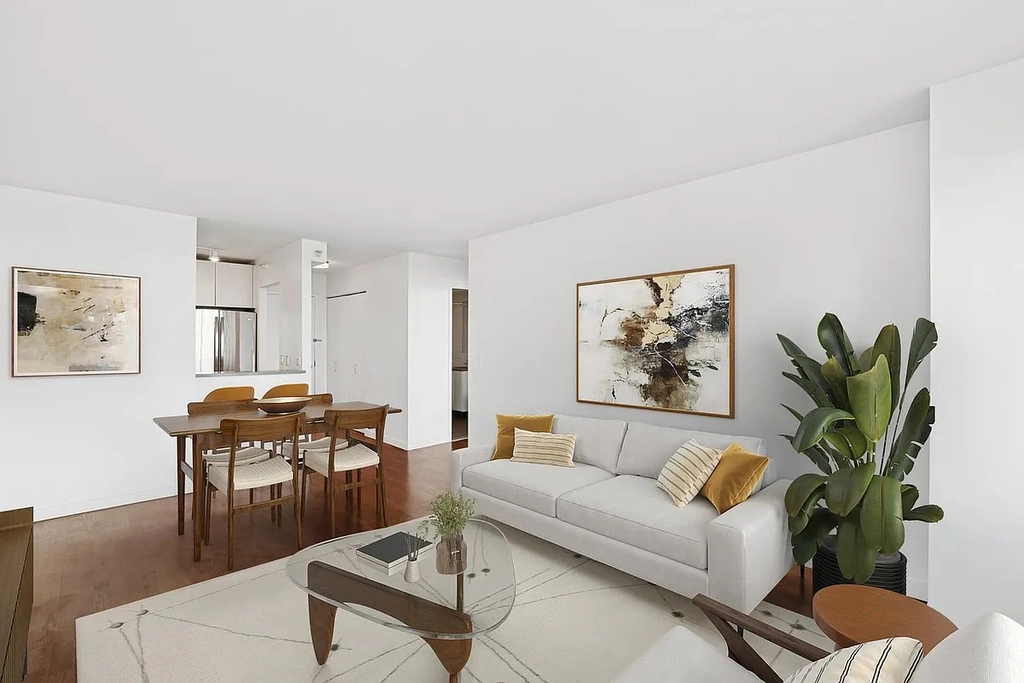 420 West 42nd Street - Photo 5