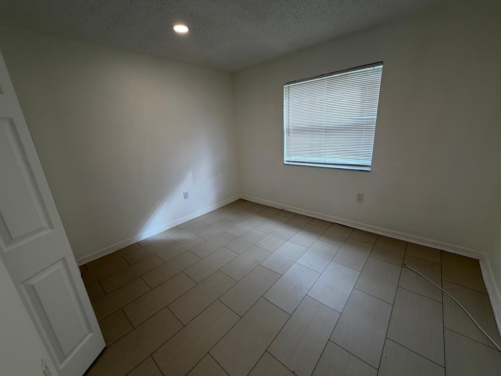 3780 Amalfi Drive - Photo 25