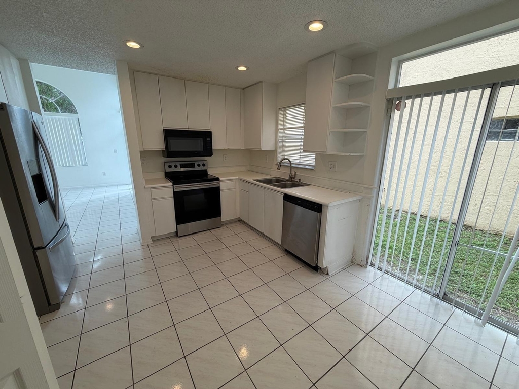 3780 Amalfi Drive - Photo 19