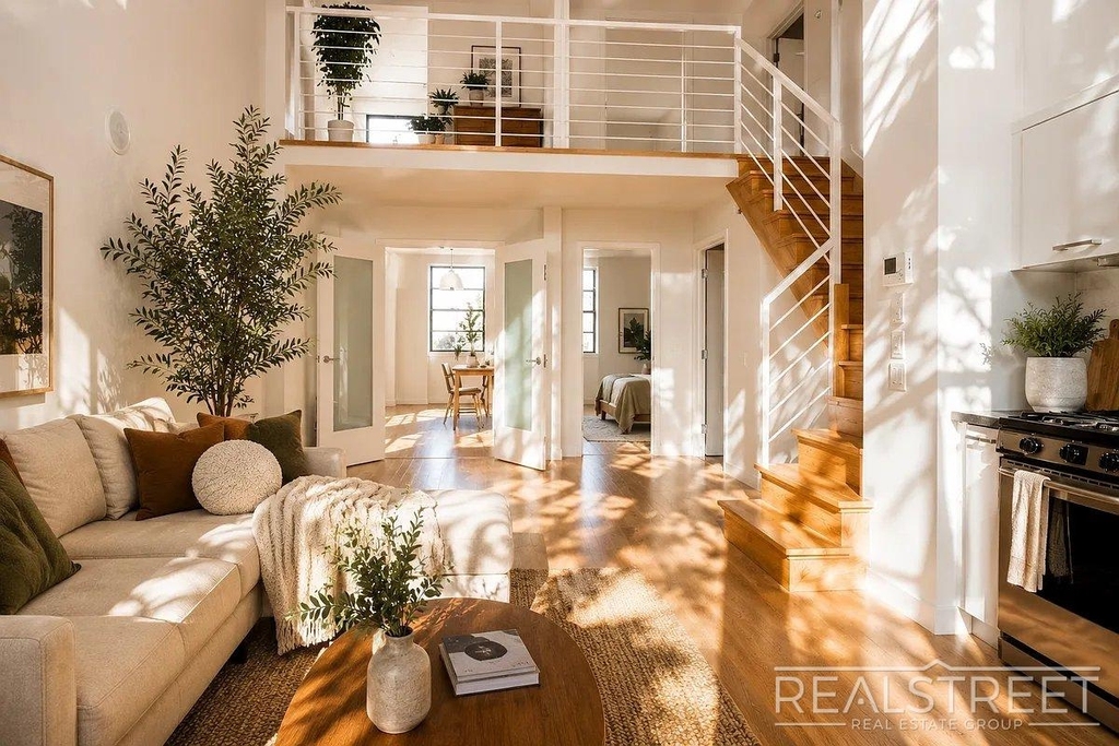 96 Dupont Street - Photo 1