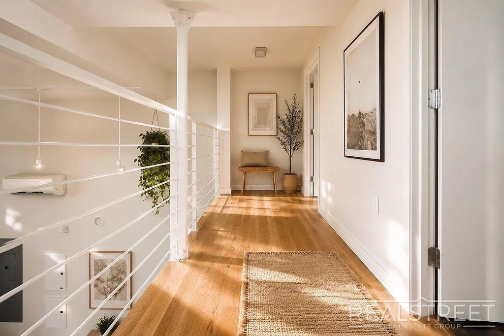 96 Dupont Street - Photo 4