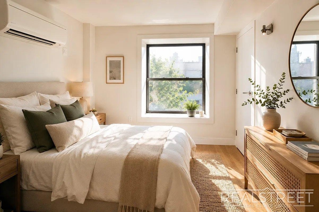 96 Dupont Street - Photo 6