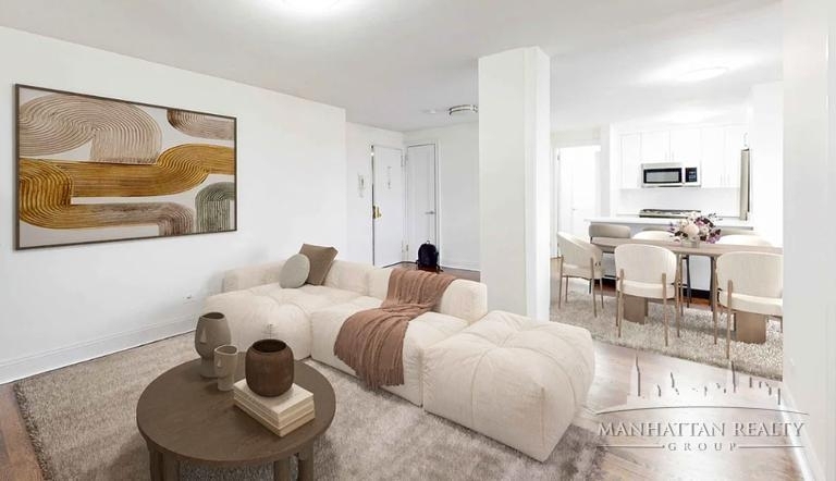 E 16th St - Photo 1