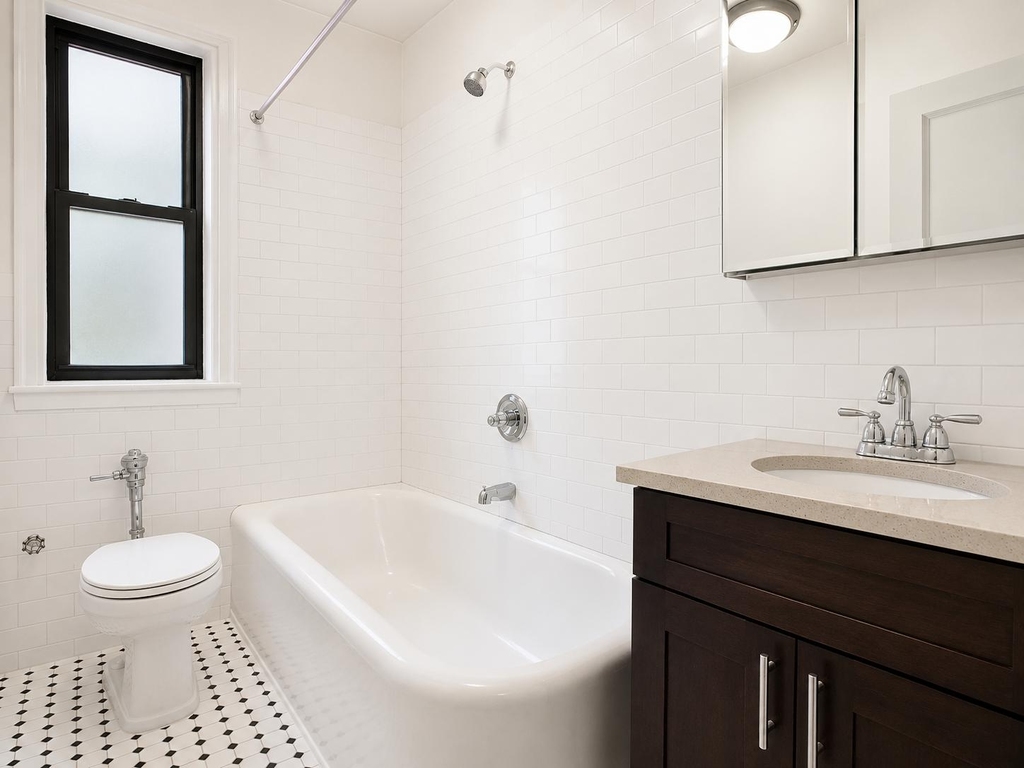 615 Fort Washington Avenue - Photo 8