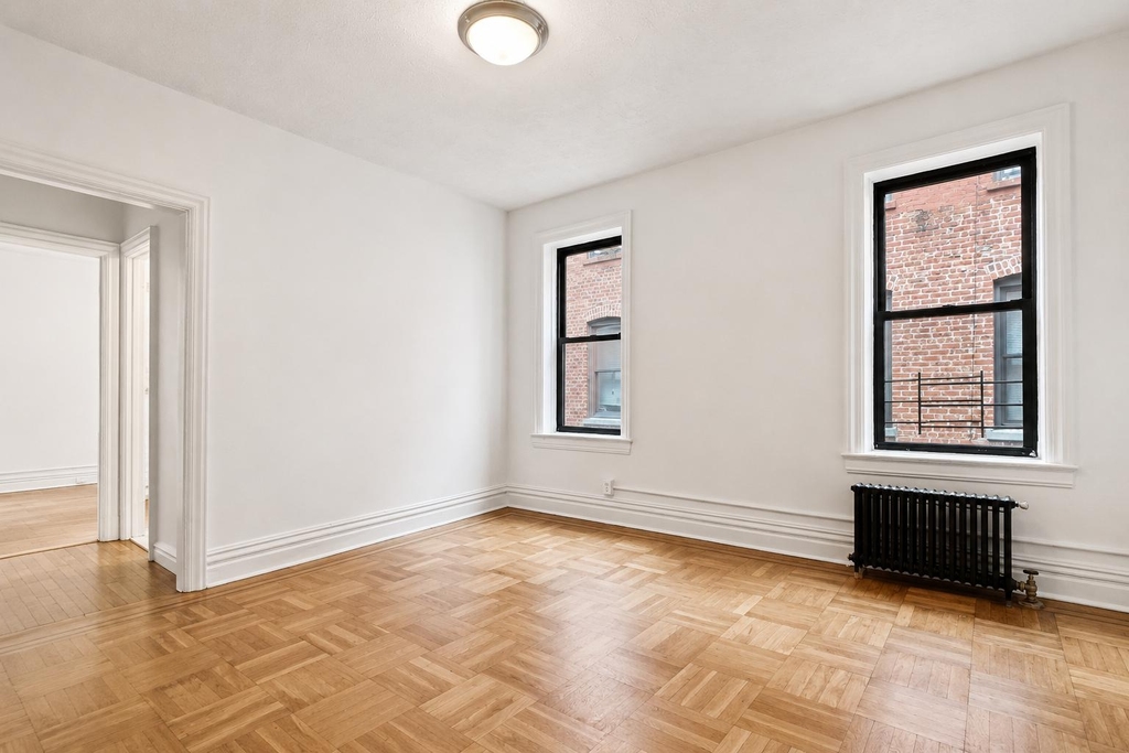 615 Fort Washington Avenue - Photo 1