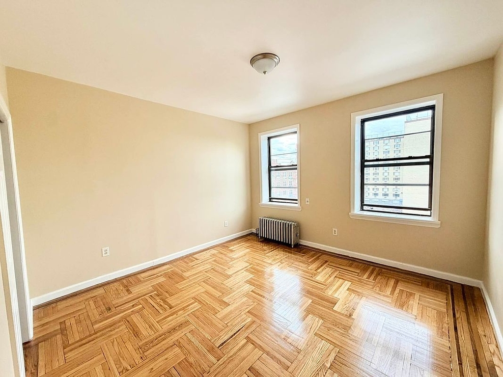 Bowne Street - Photo 9