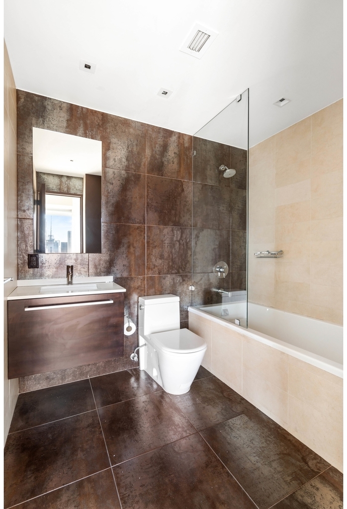 150 W 56th St - Photo 15