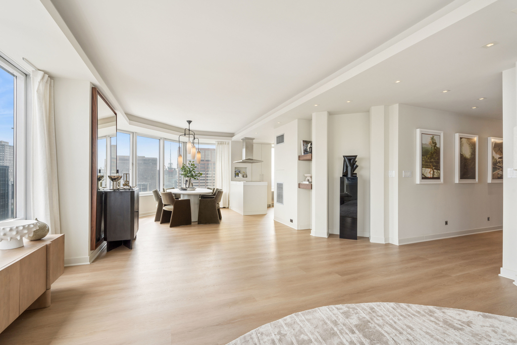 150 W 56th St - Photo 5