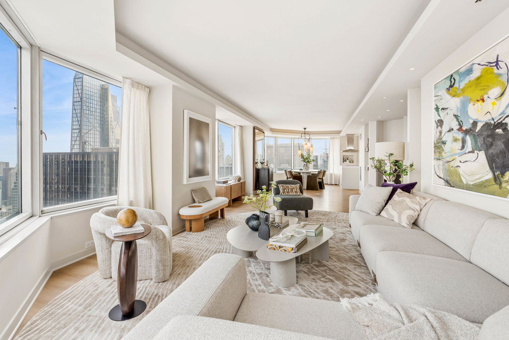 150 W 56th St - Photo 1