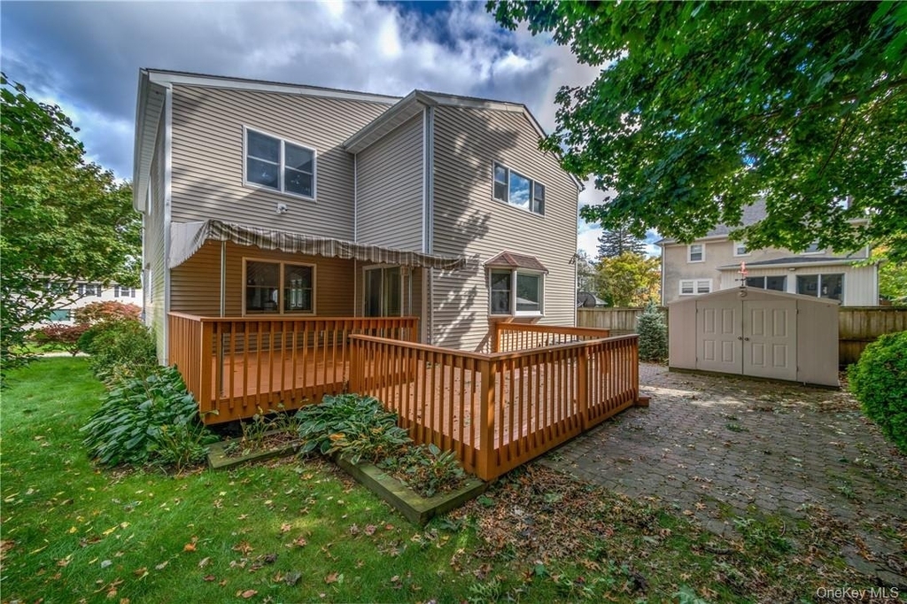 8 Davenport Street - Photo 21