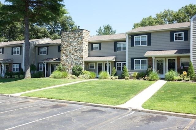 248 Lake Pointe Court - Photo 0
