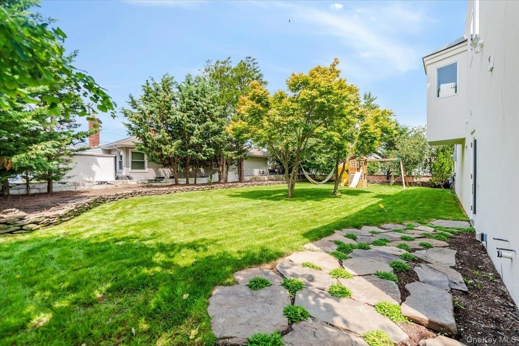 2105 Bay Boulevard - Photo 30