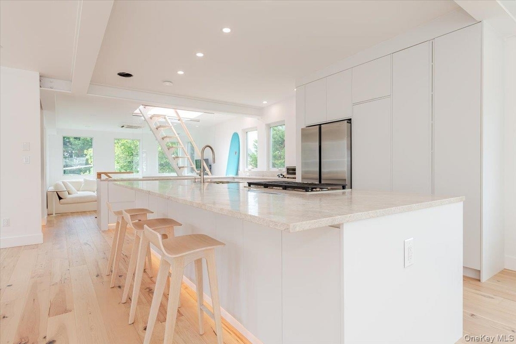 2105 Bay Boulevard - Photo 7