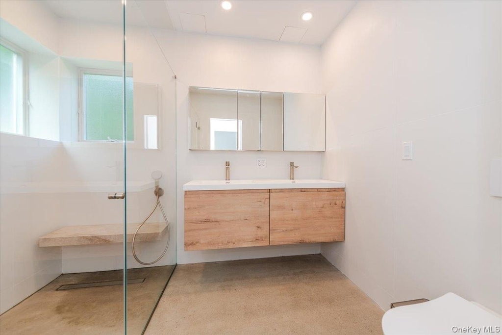 2105 Bay Boulevard - Photo 14