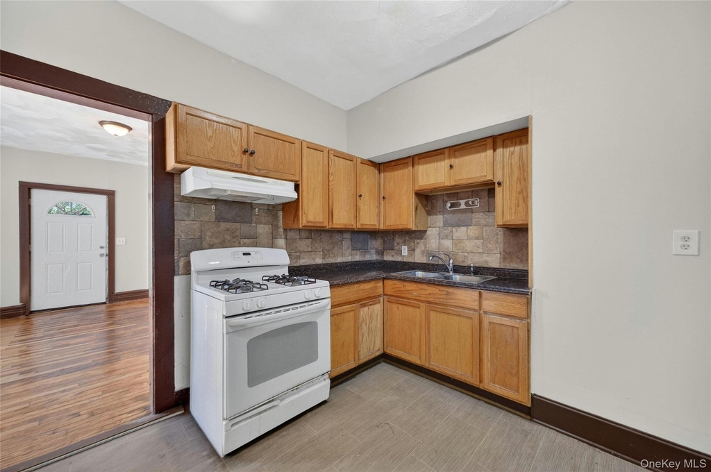 43 High Street - Photo 11