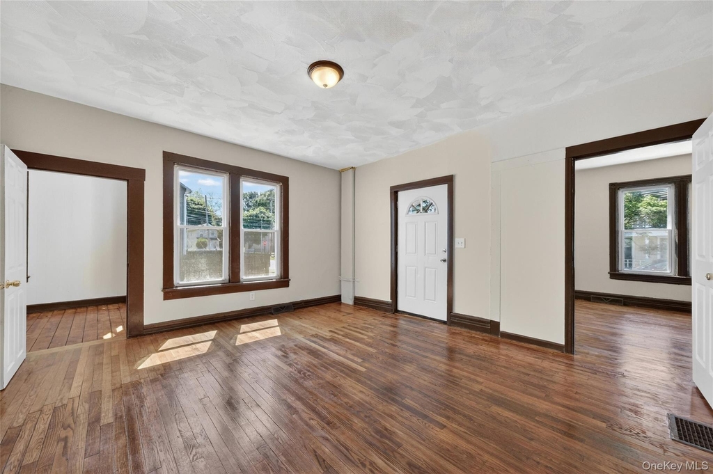 43 High Street - Photo 5
