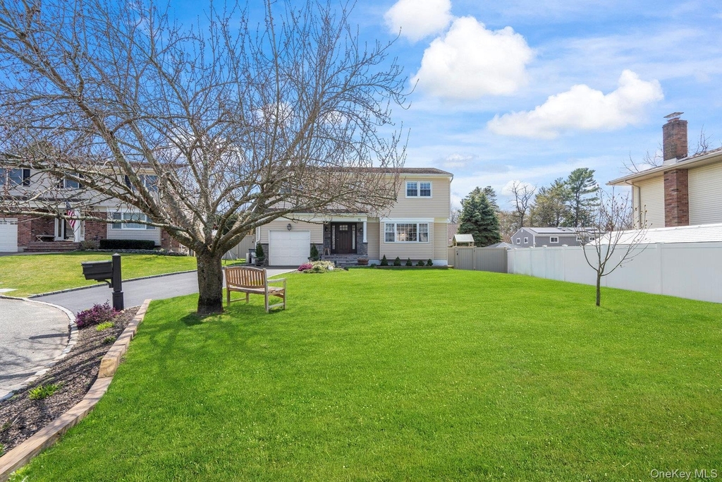 15 Lawrence Court - Photo 2