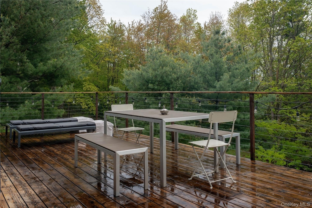 22 Mcguffey Road - Photo 2