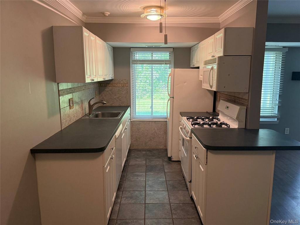 5 Laramie Court - Photo 10