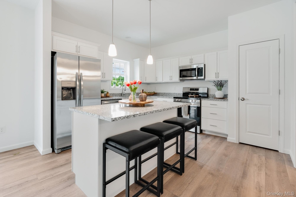 75 Hudson Circle - Photo 5