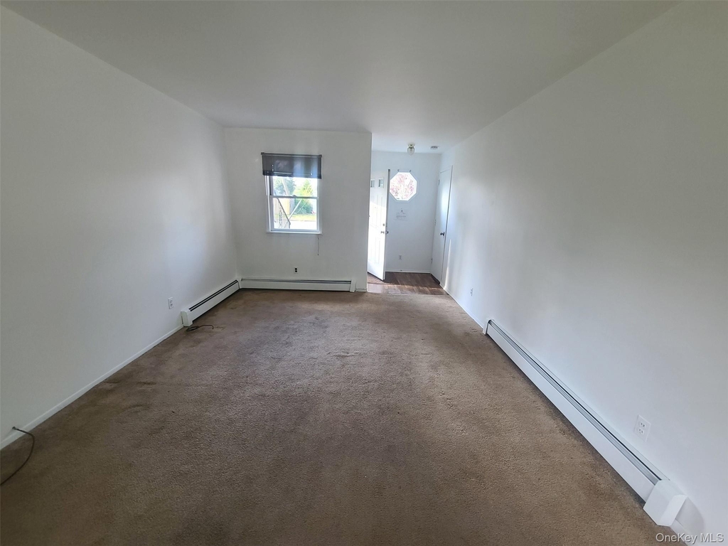4 E Walnut Street - Photo 1