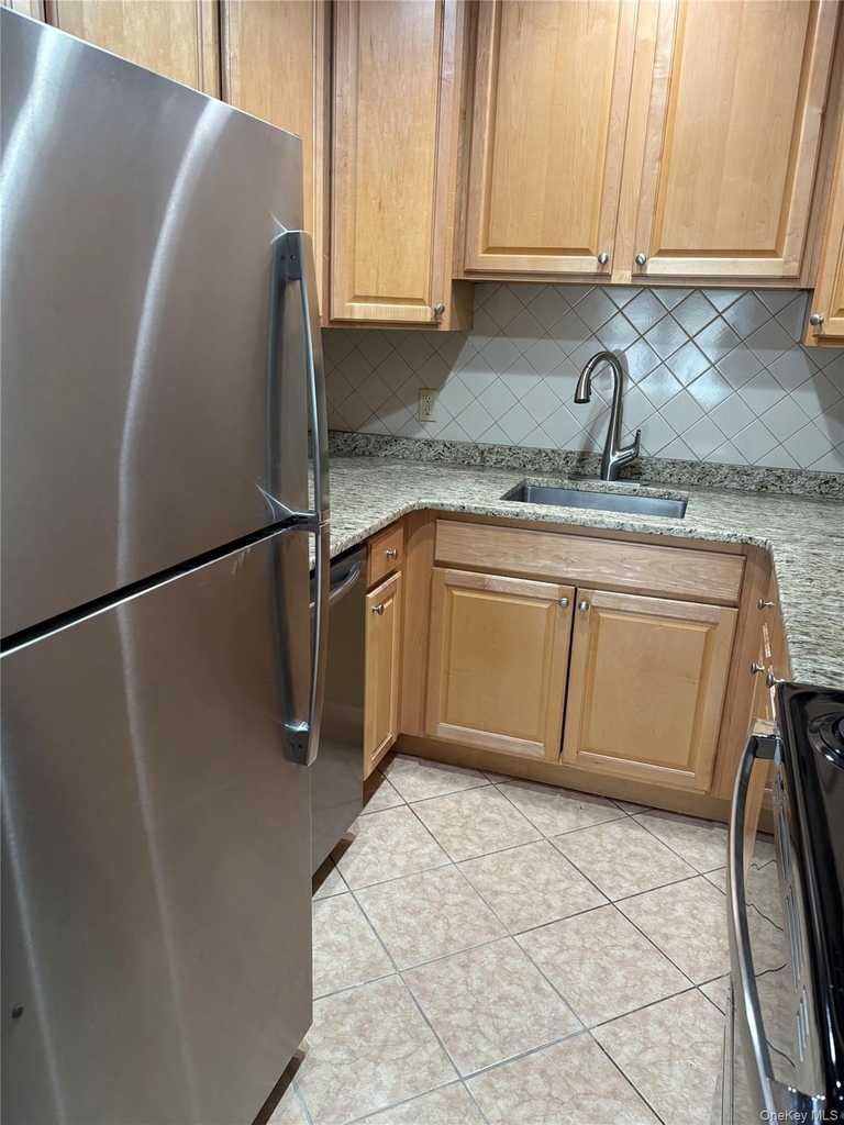 76d Westchester Avenue - Photo 4
