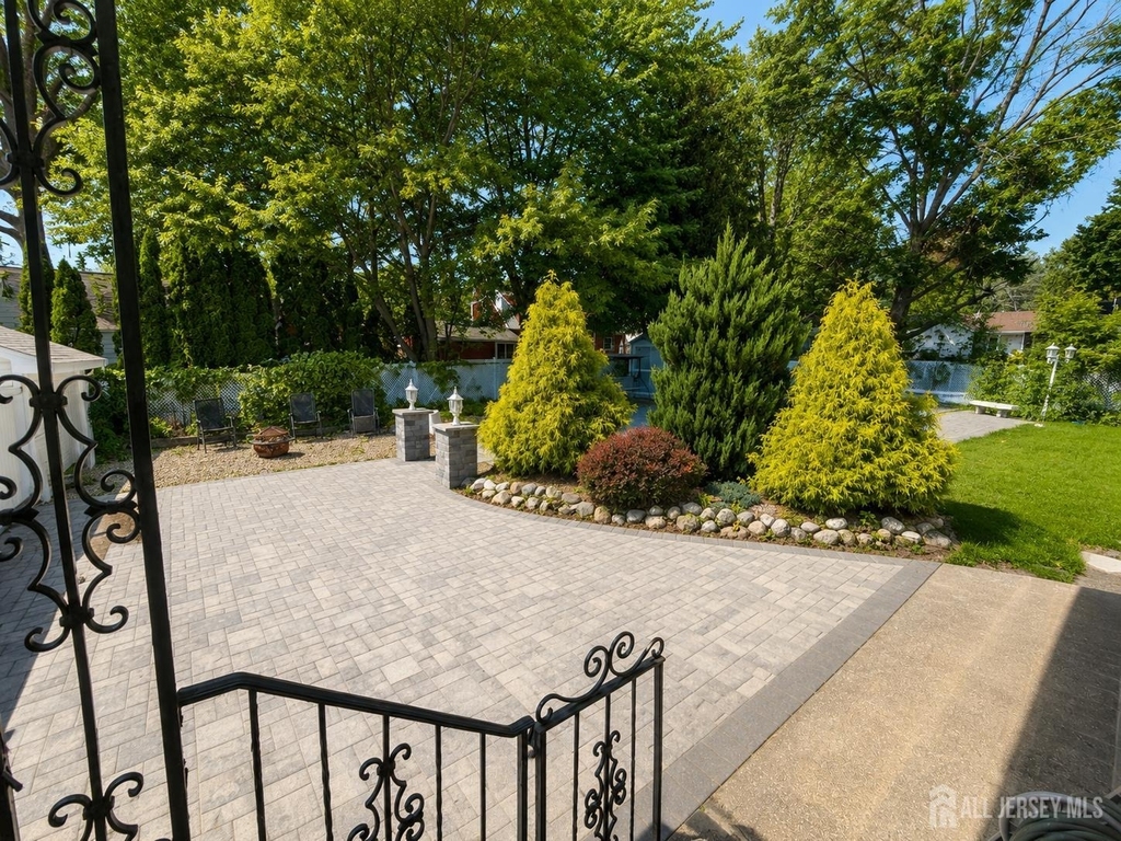 23 Harrison Avenue - Photo 24