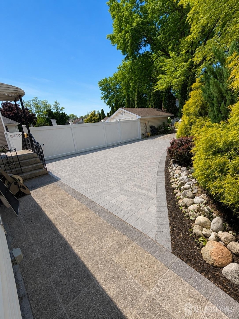 23 Harrison Avenue - Photo 25
