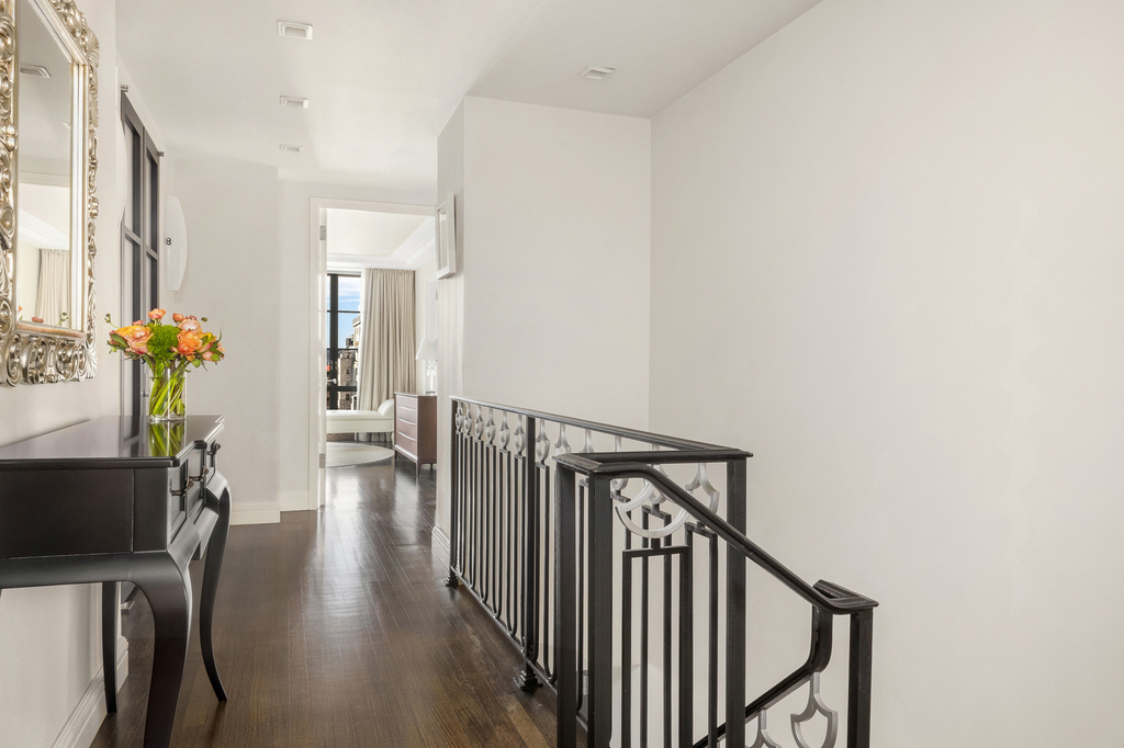 985 Park Avenue - Photo 7