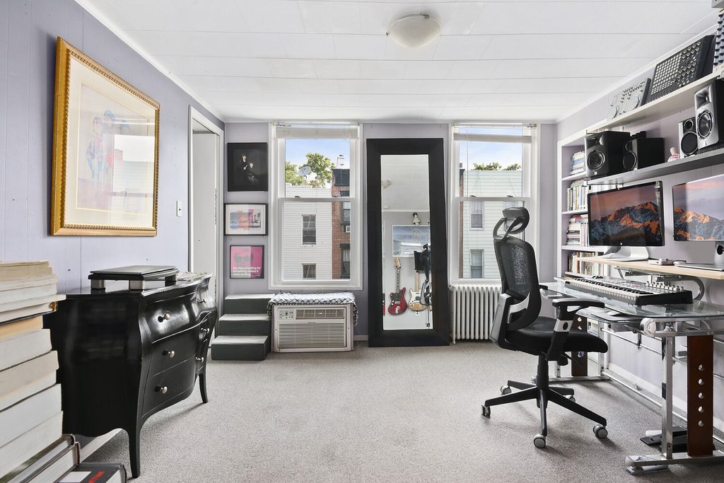 10-16 47th Avenue - Photo 1