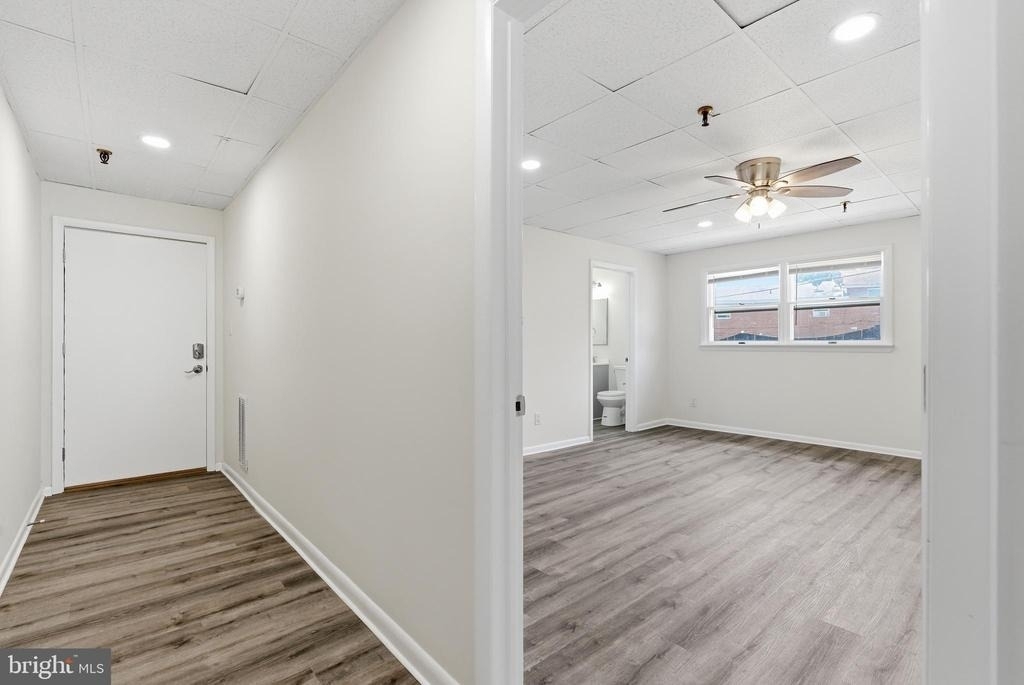 1725 Henry Avenue - Photo 4